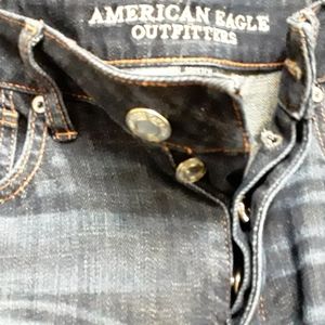 AMERICAN EAGLE BUTTON FLY WOMENS JEANS